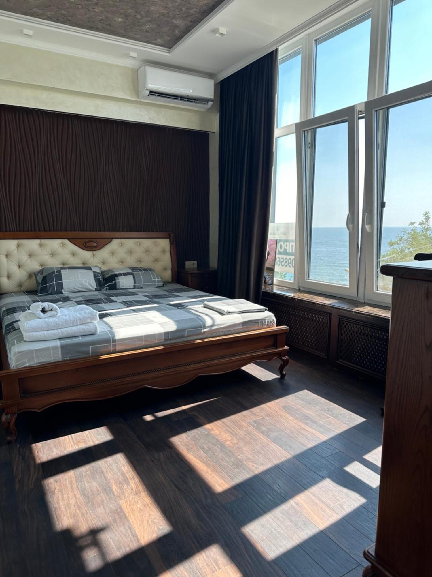Magnit Apartments У Самого Моря Odesa Exterior photo